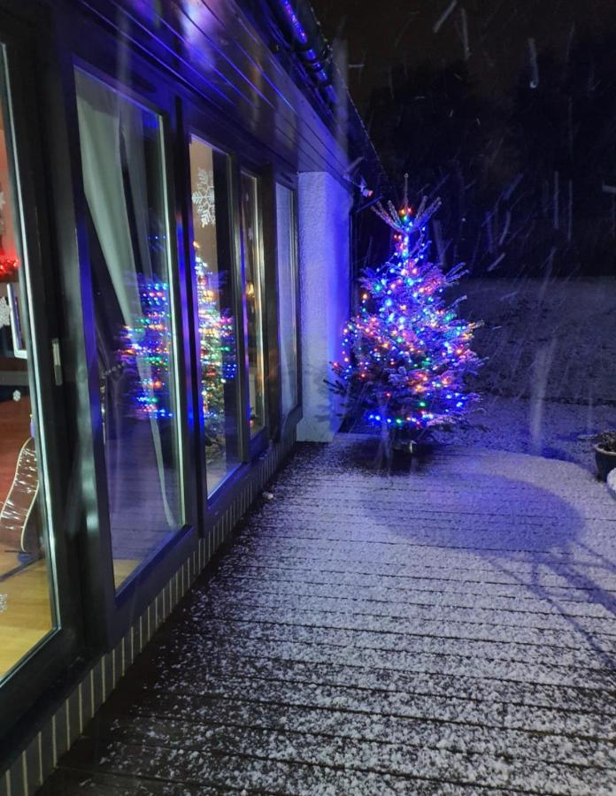 Lindas Retreats Self Catering Accommodation 1 Bedroom Cottage Or 3 Bedroom House Tomintoul Eksteriør bilde