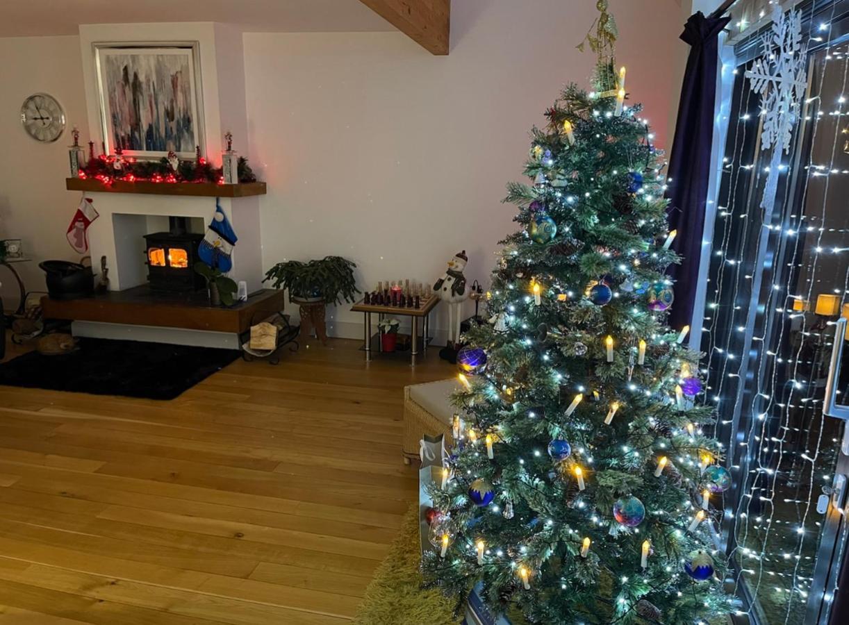 Lindas Retreats Self Catering Accommodation 1 Bedroom Cottage Or 3 Bedroom House Tomintoul Eksteriør bilde