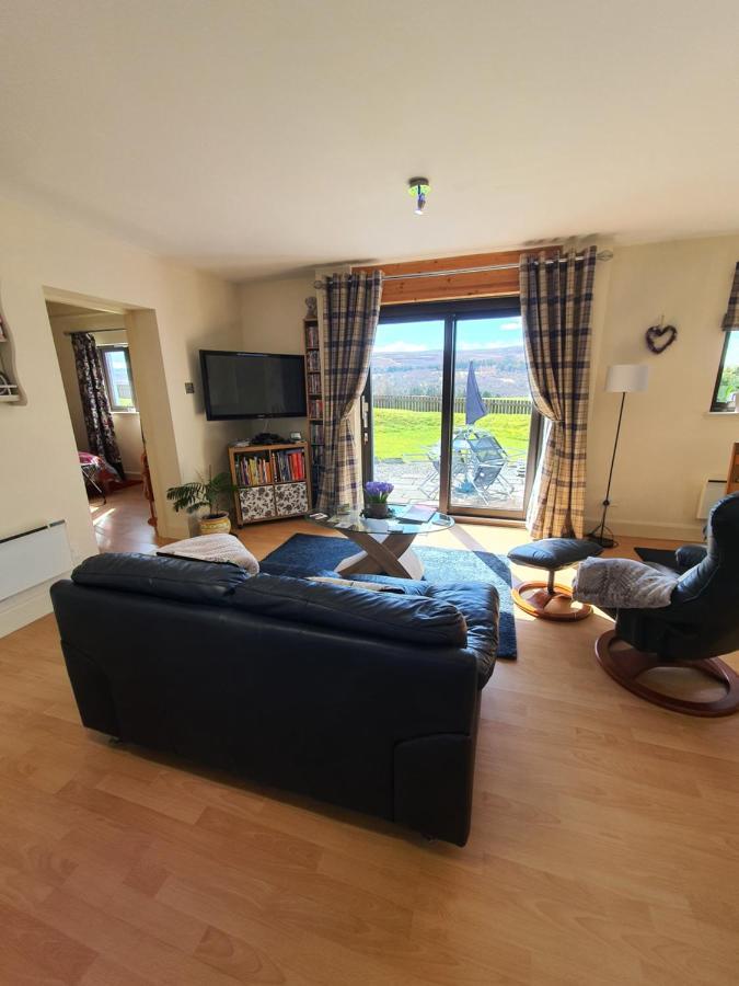 Lindas Retreats Self Catering Accommodation 1 Bedroom Cottage Or 3 Bedroom House Tomintoul Eksteriør bilde