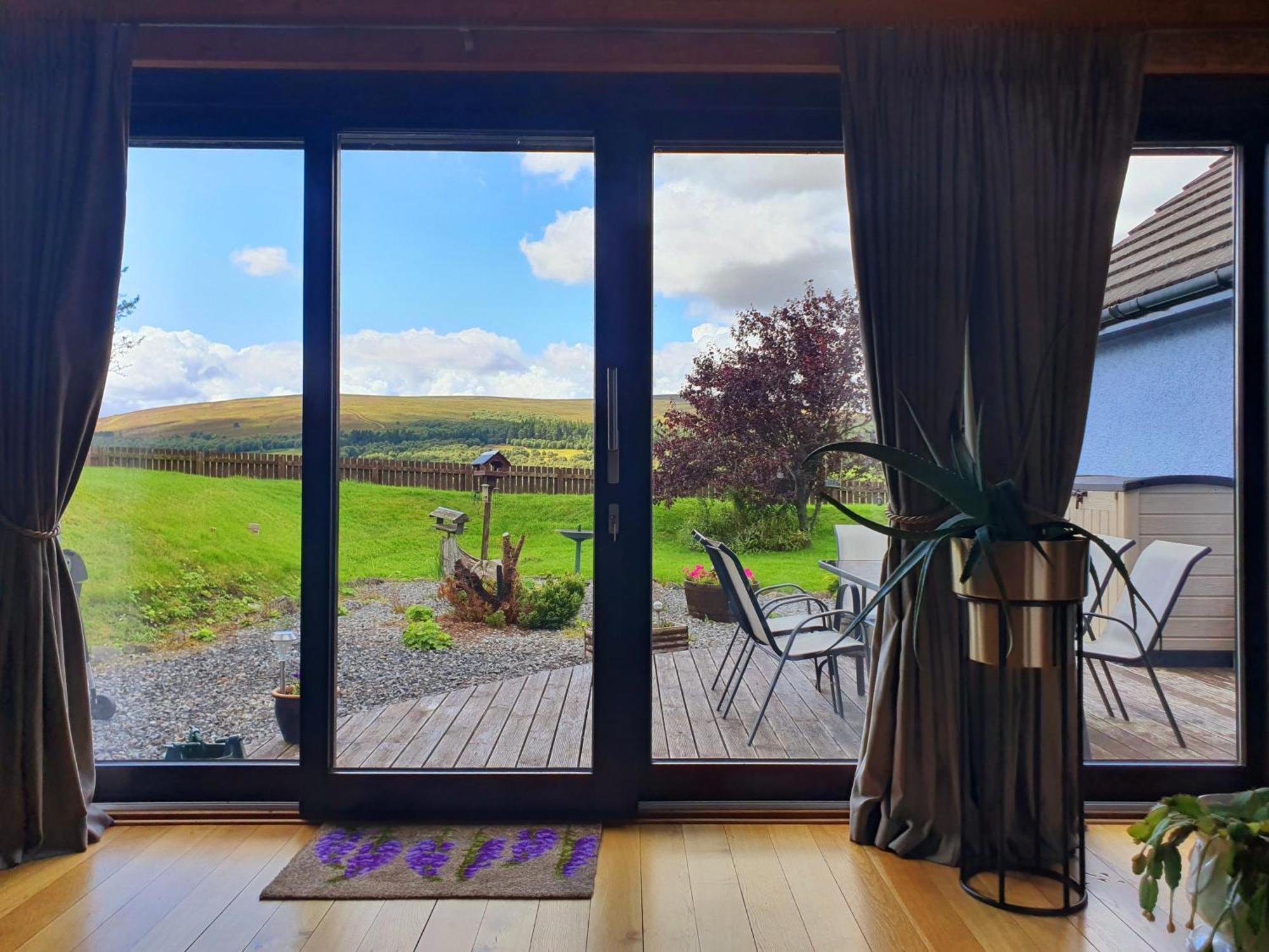 Lindas Retreats Self Catering Accommodation 1 Bedroom Cottage Or 3 Bedroom House Tomintoul Eksteriør bilde