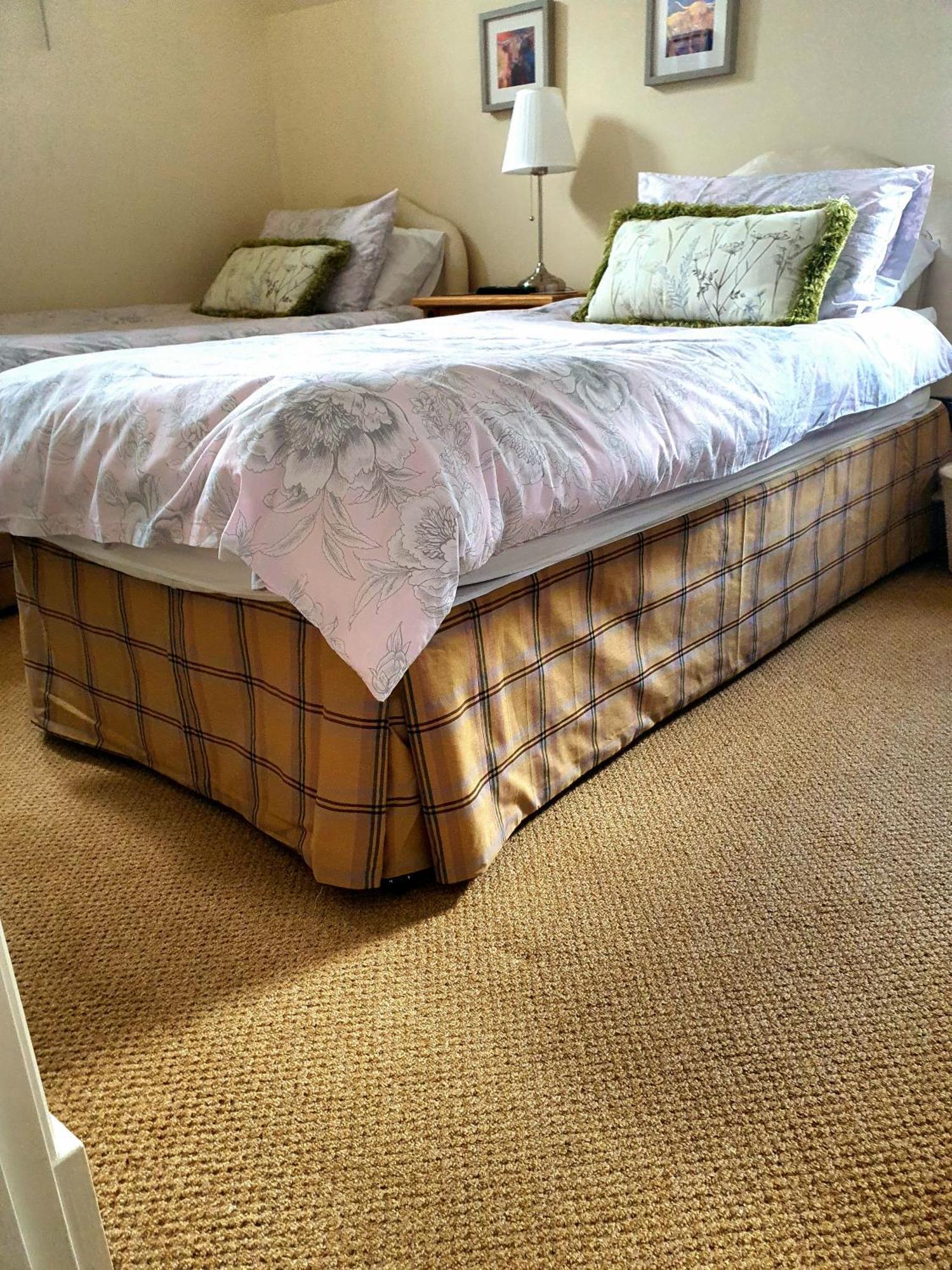 Lindas Retreats Self Catering Accommodation 1 Bedroom Cottage Or 3 Bedroom House Tomintoul Eksteriør bilde