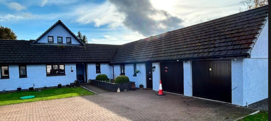 Lindas Retreats Self Catering Accommodation 1 Bedroom Cottage Or 3 Bedroom House Tomintoul Eksteriør bilde